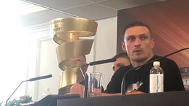 Александр Усик: "Эту победу посвящаю отцам"