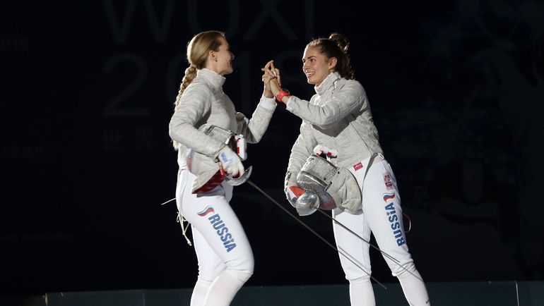 Софья ВЕЛИКАЯ (слева) поздравляет Софию ПОЗДНЯКОВУ после финала. Фото AFP Софья ВЕЛИКАЯ (слева) поздравляет Софию ПОЗДНЯКОВУ после финала. Фото AFP