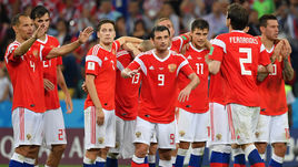 7 июля. Сочи. Россия - Хорватия - 2:2, пенальти - 3:4. По итогам выступления российской сборной на домашнем чемпионате мира общая сумма призовых для игроков и тренеров нашей команды составит 8 миллионов долларов.