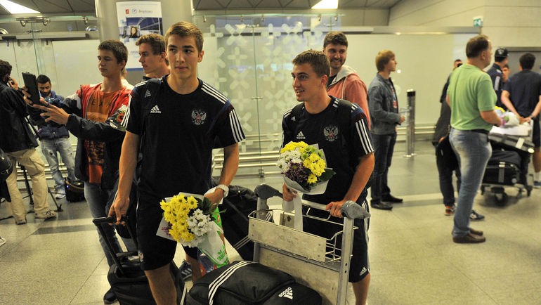 Денис ЯКУБА и Дмитрий БАРИНОВ. Фото Алексей ИВАНОВ Денис ЯКУБА и Дмитрий БАРИНОВ. Фото Алексей ИВАНОВ