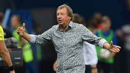 Пятница. Нижний Новгород. "Локомотив" - ЦСКА - 0:1. Эмоции главного тренера железнодорожников Юрия СЕМИНА.