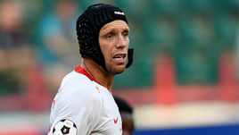 Денис ГЛУШАКОВ: травма в матче с "Локо".