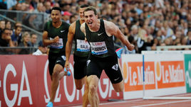 5 июля. Лозанна. Сергей ШУБЕНКОВ финиширует первым в забеге на 110 м с/б на швейцарском этапе "Бриллиантовой лиги".