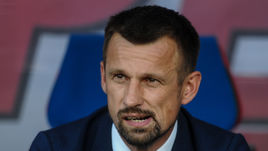 Главный тренер "Зенита" Сергей СЕМАК.