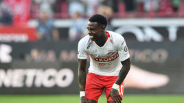 4 августа. Москва. "Локомотив" - "Спартак" - 0:0. Квинси ПРОМЕС.