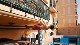 "Тренируешься где угодно и не нужно платить". Участник конкурса "Столица силы" – о развитии воркаута в России