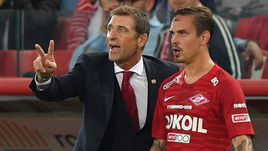 Вторник. Москва. Стадион "Открытие Арена". "Спартак" - ПАОК - 0:0. Главный тренер красно-белых Массимо КАРРЕРА и Андрей ЕЩЕНКО.