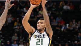 Джоэл БОЛОМБОЙ.