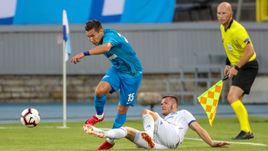 16 августа. Санкт-Петербург. "Зенит" - "Динамо" Мн - 8:1. Судьи в этой игре допустили ряд ошибок.