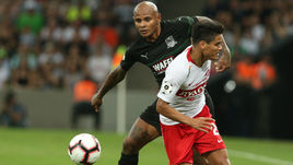 18 августа. Краснодар. "Краснодар" - "Спартак" - 0:1. АРИ (слева) и Лоренсо МЕЛЬГАРЕХО.