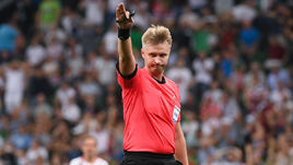 18 августа. Краснодар. "Краснодар" - "Спартак" - 0:1. Главный арбитр Сергей ЛАПОЧКИН.