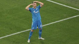 19 августа. Санкт-Петербург. "Зенит" - "Урал" - 4:1. Артем ДЗЮБА.