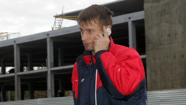 2004-год. Сергей СЕМАК в составе ЦСКА. Фото Александр ВИЛЬФ 2004-год. Сергей СЕМАК в составе ЦСКА. Фото Александр ВИЛЬФ