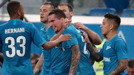 Сегодня. Санкт-Петербург. "Зенит" - "Мольде" - 3:1. Антон ЗАБОЛОТНЫЙ (в центре).