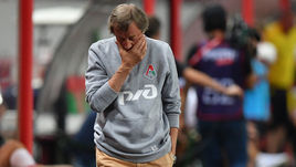 26 августа. Москва. Черкизово. "Локомотив" – "Анжи" – 2:1. Эмоции главного тренера "Локомотива" Юрия СЕМИНА во время матча.