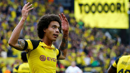 26 августа. Дортмунд. "Боруссия" Д - РБ "Лейпциг" - 4:1. Аксель ВИТСЕЛЬ празднует гол.