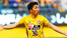 Такума НИСИМУРА.