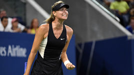 Шарапова с трудом обыграла сверстницу Курниковой. Сопернице 39 лет