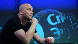 29 августа. Москва. Главный тренер "Динамо" Дмитрий ХОХЛОВ в редакции "СЭ".