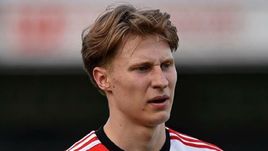 Лион Калентьев.