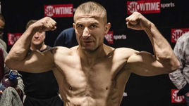 Известного боксера посадили в тюрьму. Между боями он занимался рэкетом