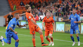 17 сентября. Екатеринбург. "Урал" - "Ростов" - 1:1. Команды не смогли выявить победителя.