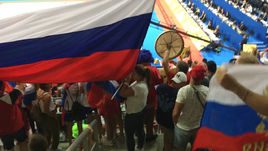 Как болеют за российских гимнасток 