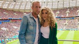 Денис и Дарья Глушаковы на матче открытия ЧМ-2018 14 июня. Это последнее совместное фото пары в соцсетях.