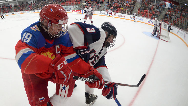 Василий Подколзин (слева). Фото Юрий Кузьмин, photo.khl.ru Василий Подколзин (слева). Фото Юрий Кузьмин, photo.khl.ru