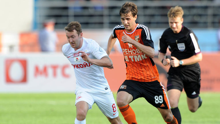 21 июля 2013 года. Екатеринбург. Эйден Макгиди и Александр Ерохин. Фото Алексей Иванов 21 июля 2013 года. Екатеринбург. Эйден Макгиди и Александр Ерохин. Фото Алексей Иванов