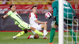 25 сентября. Монако. "Монако" - "Анже" - 0:1. Александр Головин (в центре).