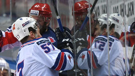 В прошлом сезоне сразу 8 клубов КХЛ потратили на хоккеистов больше миллиарда.