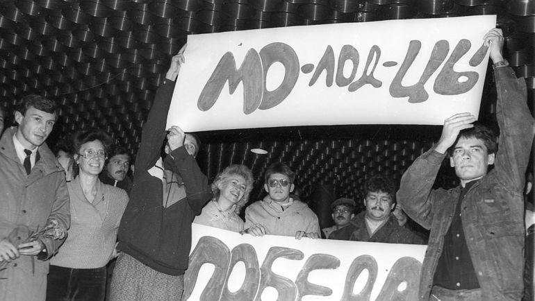 15 сентября 2008 года. Москва. Встреча сборной олимпийской сборной России в аэропорту. Фото Игорь Уткин 15 сентября 2008 года. Москва. Встреча сборной олимпийской сборной России в аэропорту. Фото Игорь Уткин