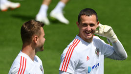 Игорь Акинфеев и Андрей Лунев.