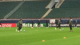 Тренировка "Локомотива" перед матчем с "Шальке"