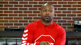 Рой Джонс: "Когда люди говорят мне: "Ты крут!", отвечаю: "Я – русский!"