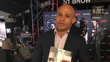 Макгрегор обозвал менеджера Хабиба террористом. Что это за человек?