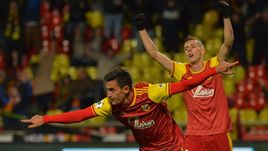 5 октября. Тула. "Арсенал" - "Уфа" - 1:1. 70-я минута. Только что Георгий Костадинов (на переднем плане) сравнял счет.