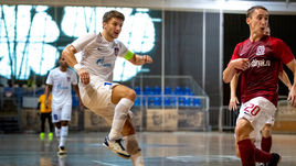 "Газпром-Югра" и "Сибиряк" – в элитном раунде