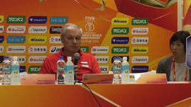 Тренер сборной - о поражении от Италии