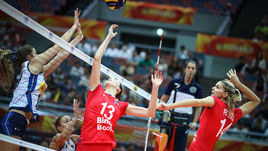 Россиянки проиграли Италии на чемпионате мира.