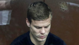 11 октября. Москва. Александр Кокорин в зале Тверского суда.