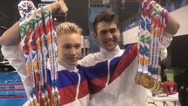 Российские пловцы Андрей Минаков и Климент Колесников с наградами.