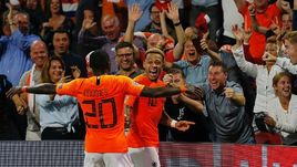 Квинси Промес и Мемфис Депай.