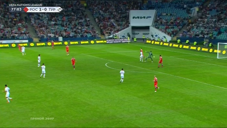 Гильерме начинает голевую атаку. Гильерме начинает голевую атаку.