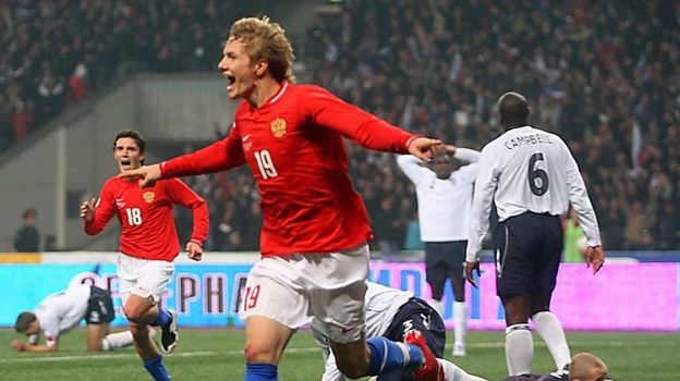 Дубль Павлюченко, поверженная Англия и ночные гуляния