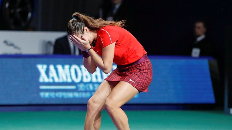 20 октября. Москва. Эмоции Дарьи Касаткиной. Фото REUTERS 20 октября. Москва. Эмоции Дарьи Касаткиной. Фото REUTERS