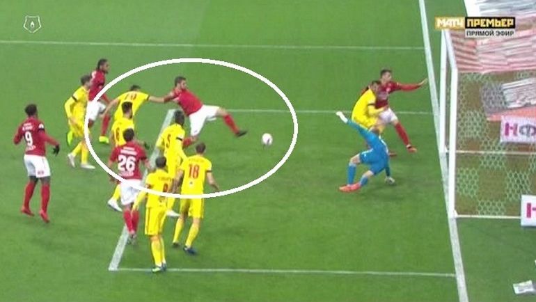 Спорный эпизод на 2-й минуте. Спорный эпизод на 2-й минуте.