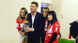 Массимо Каррера с семьей.