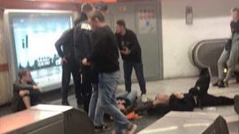 Фанаты ЦСКА после инцидента на эскалаторе римского метро.